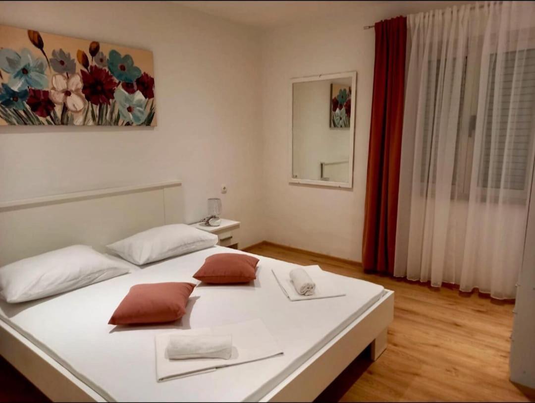 Apartment Ruzo Moja Zara Esterno foto