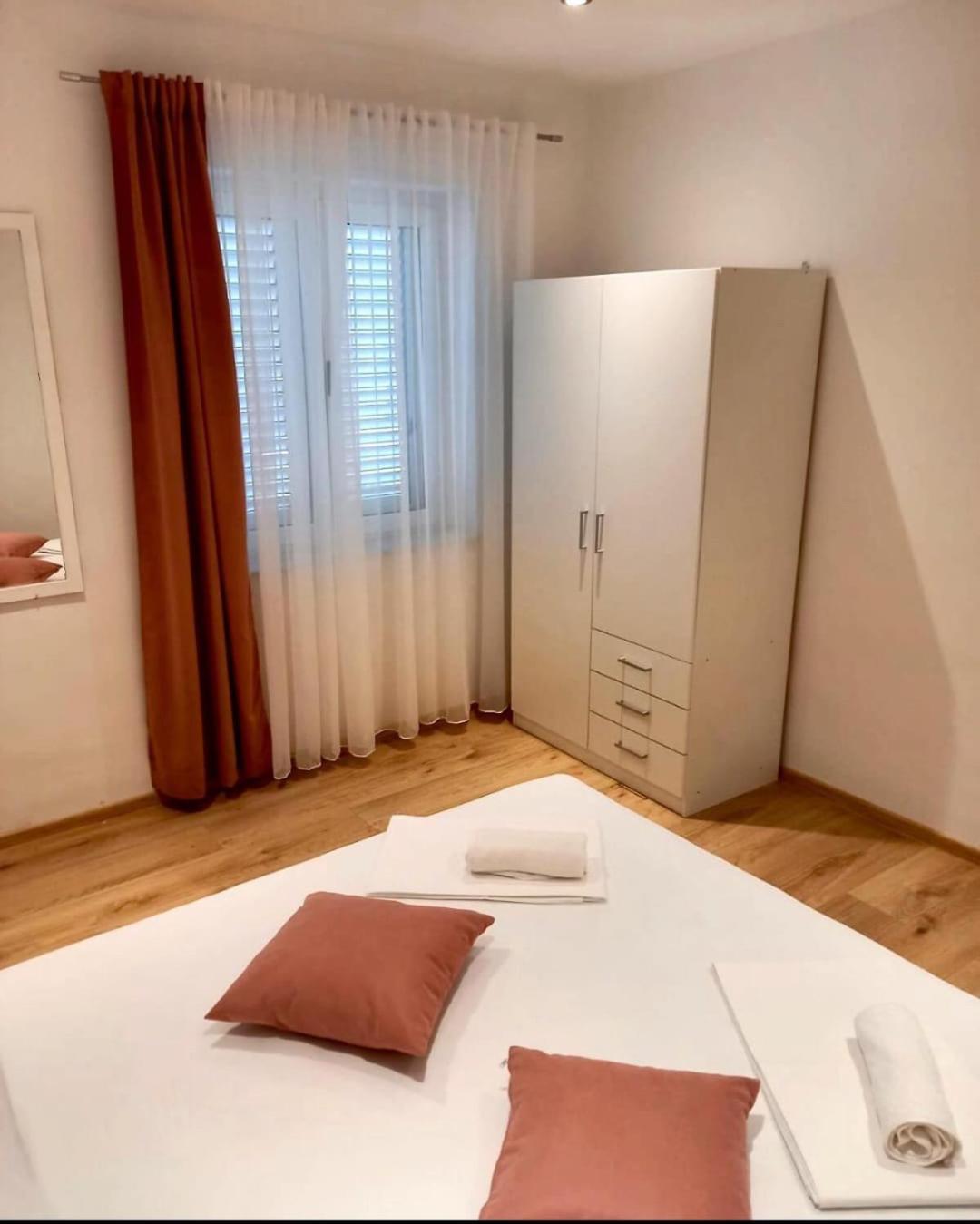 Apartment Ruzo Moja Zara Esterno foto